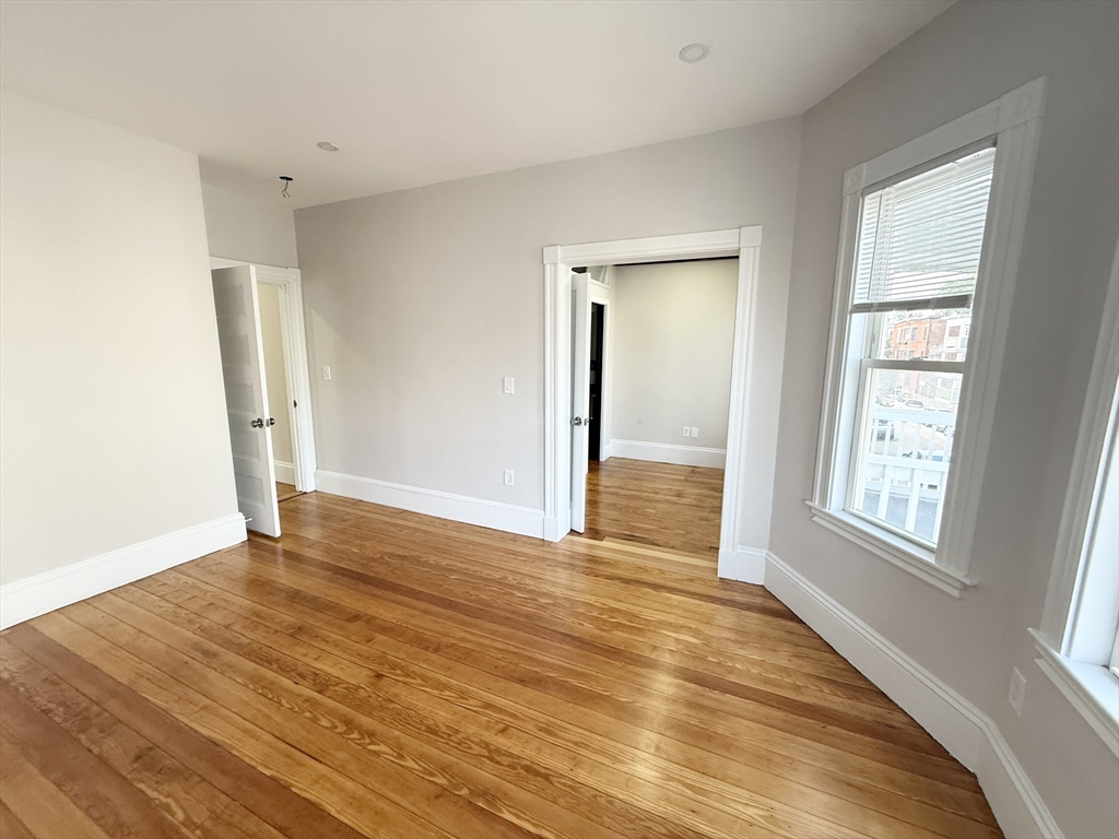 3 bed, 1 bath apartment for rent at 71 Saxton St Unit 2, Dorchester — photo 3 of 10