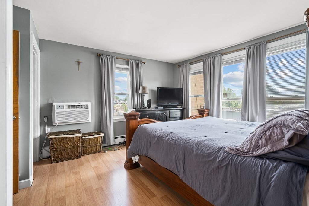 3 bed, 2.5 bath apartment for rent at 71 Silver Lake Ave Unit 71, Nonantum — photo 11 of 12