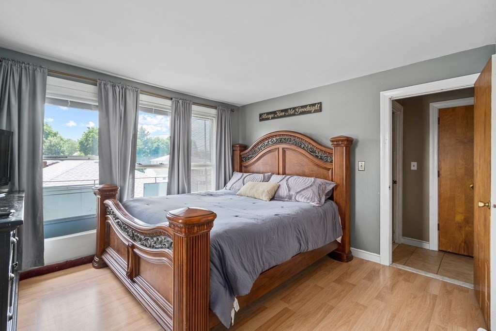 3 bed, 2.5 bath apartment for rent at 71 Silver Lake Ave Unit 71, Nonantum — photo 10 of 12