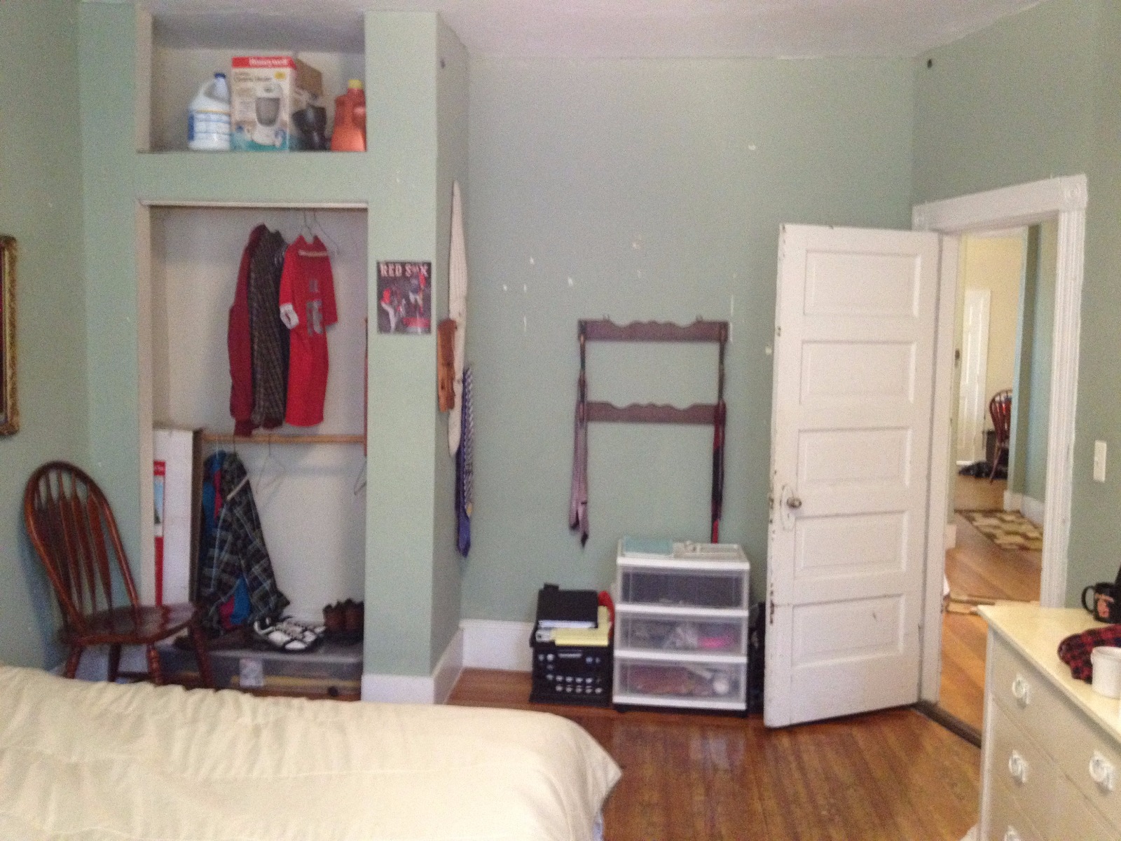 3 bed, 1 bath apartment for rent at 71 South Huntington Ave Unit 1, Jamaica Plain — photo 6 of 9