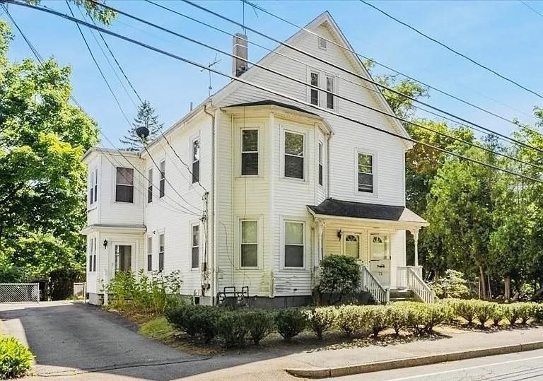 2 bed, 1 bath apartment for rent at 71 Thatcher St Unit 2, Brockton — photo 1 of 9
