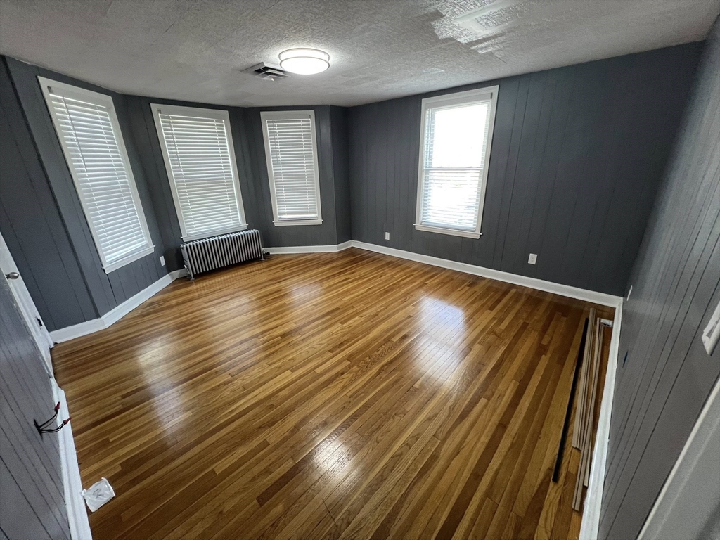 2 bed, 1 bath apartment for rent at 71 Thatcher St Unit 2, Brockton — photo 6 of 9