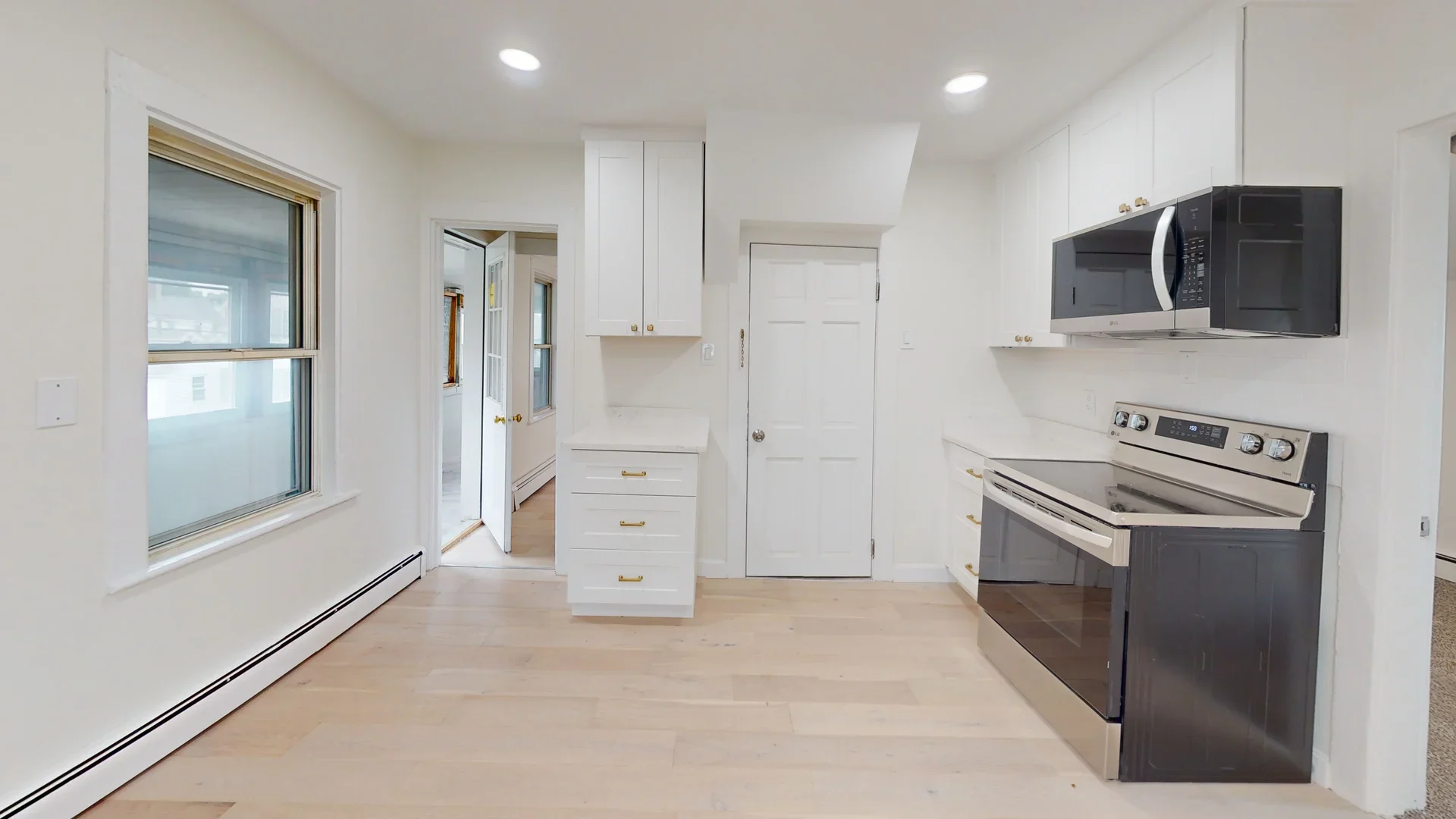 3 bed, 1 bath apartment for rent at 71 Water St Unit 2, Quincy — photo 2 of 8