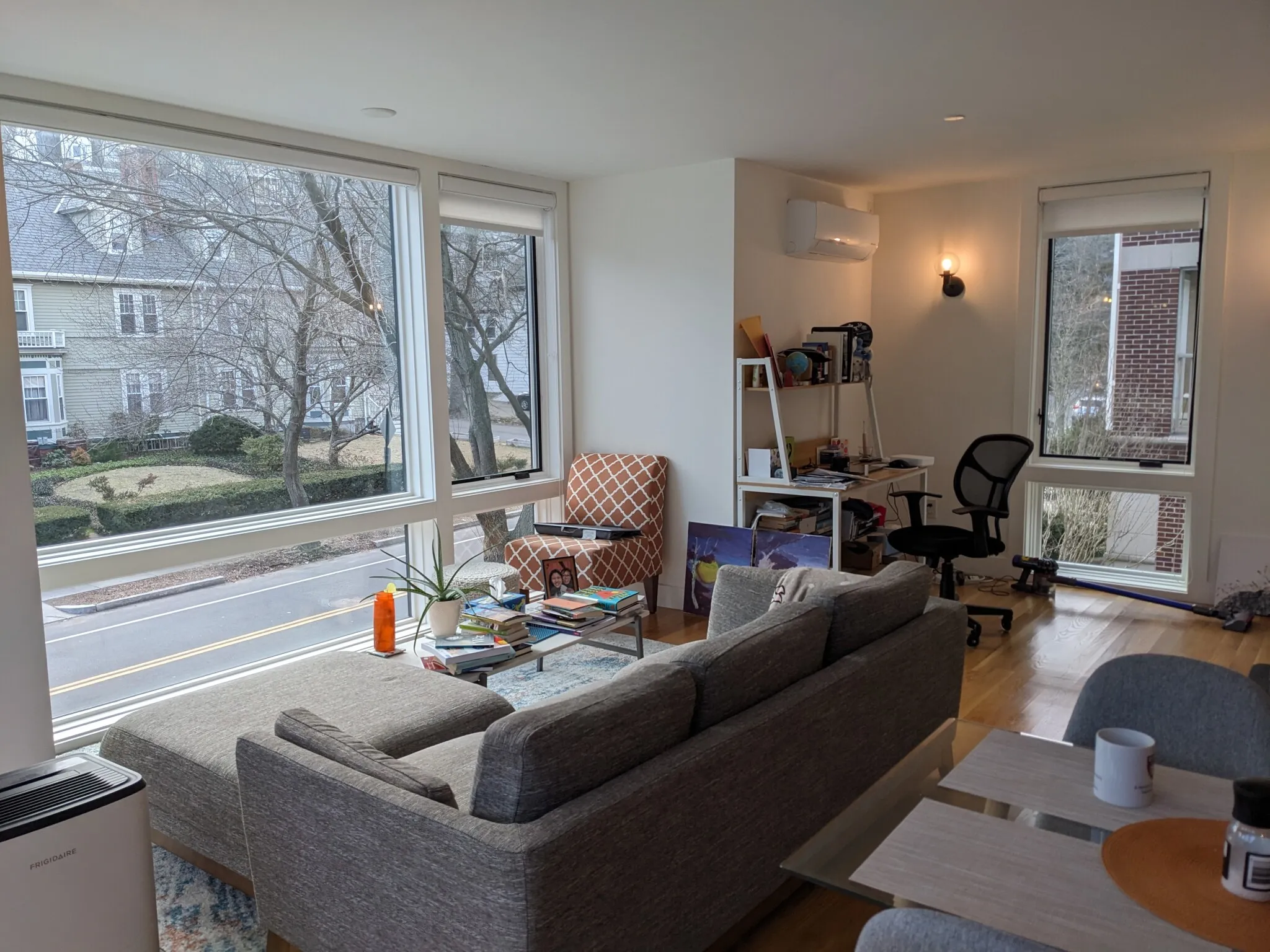 Studio bed, 1 bath apartment for rent at 71 Winchester St Unit b, North Brookline — photo 4 of 16