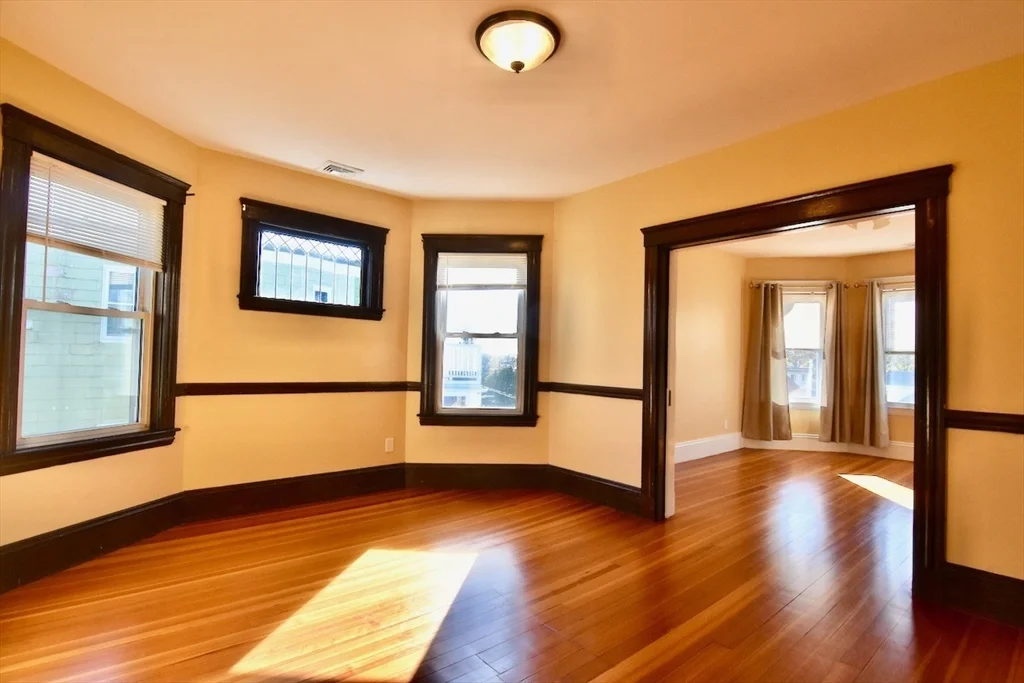 2 bed, 1 bath apartment for rent at 710 Metropolitan Ave Unit 3, Hyde Park — photo 11 of 20