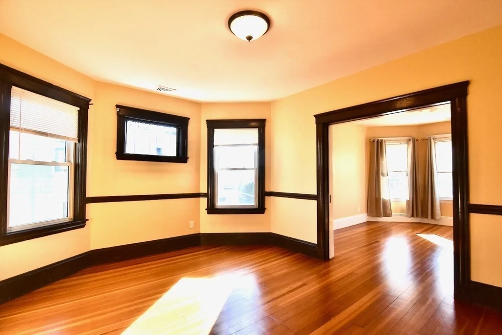 2 bed, 1 bath apartment for rent at 710 Metropolitan Ave Unit 3, Hyde Park — photo 1 of 20