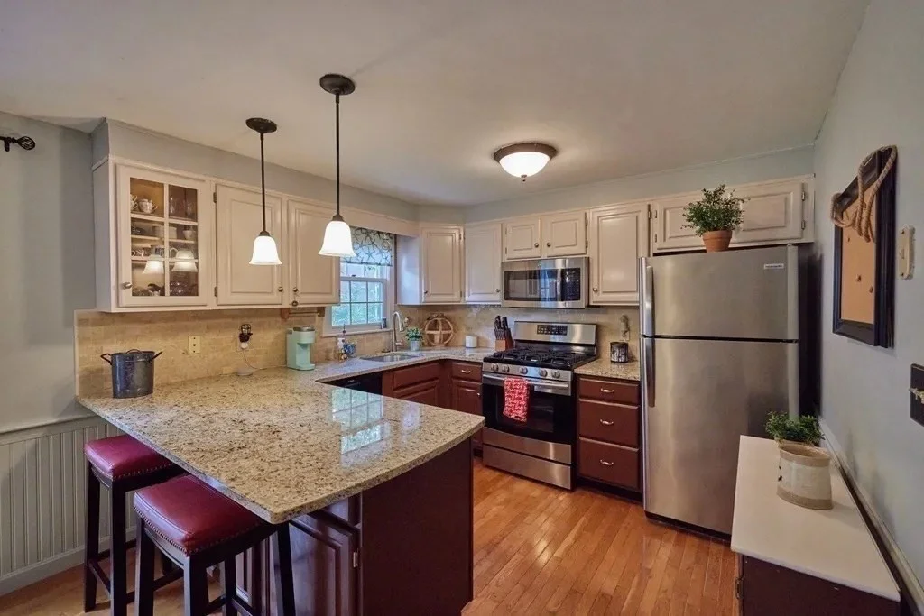 2 bed, 1 bath apartment for rent at 710 Wellman Ave Unit 710, Chelmsford — photo 4 of 16