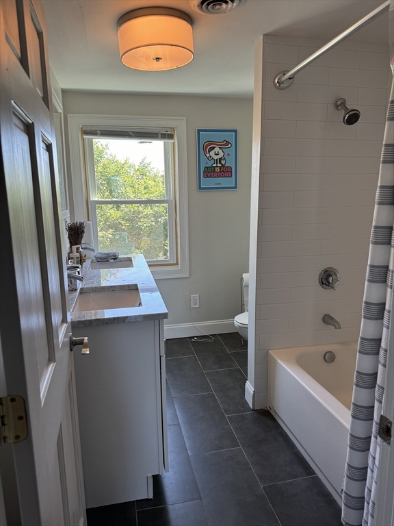 3 bed, 3 bath apartment for rent at 711 East 7th St Unit 7, South Boston — photo 15 of 16