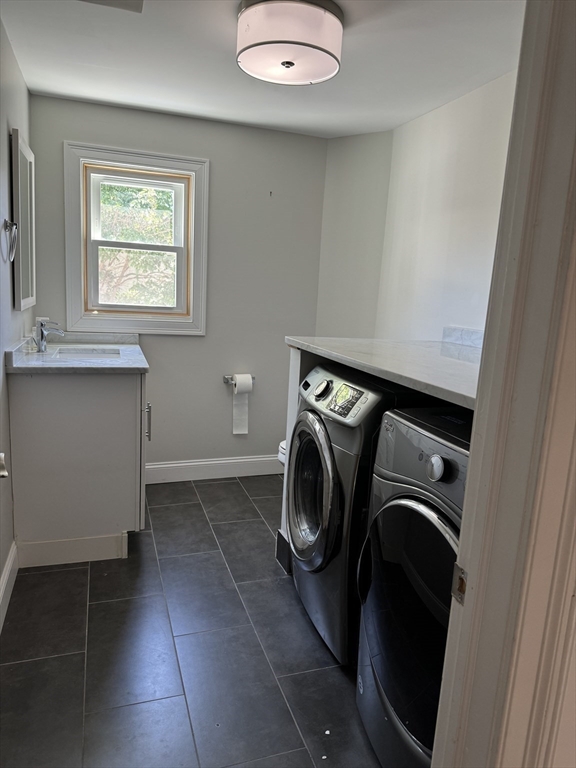 3 bed, 3 bath apartment for rent at 711 East 7th St Unit 7, South Boston — photo 12 of 16