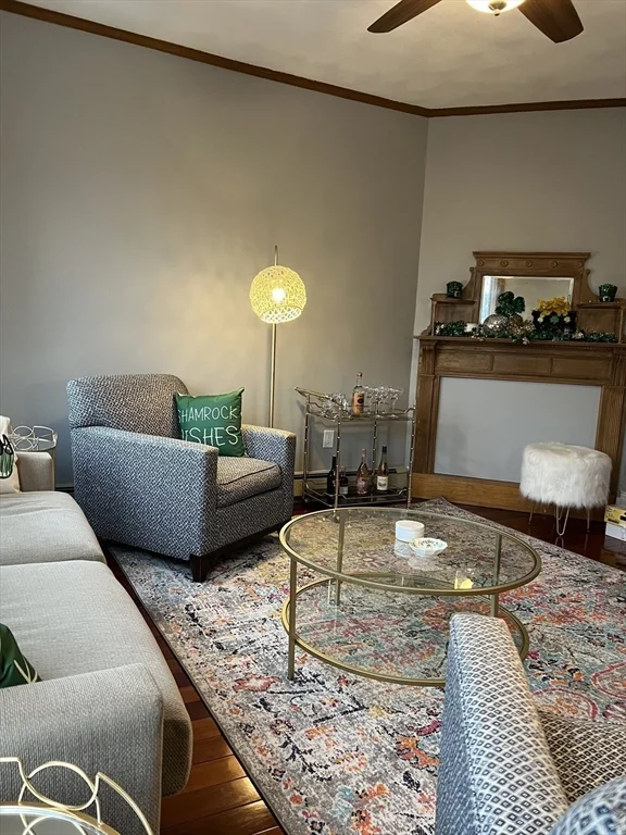 2 bed, 1 bath apartment for rent at 711 East Fifth St Unit 3, South Boston — photo 2 of 10