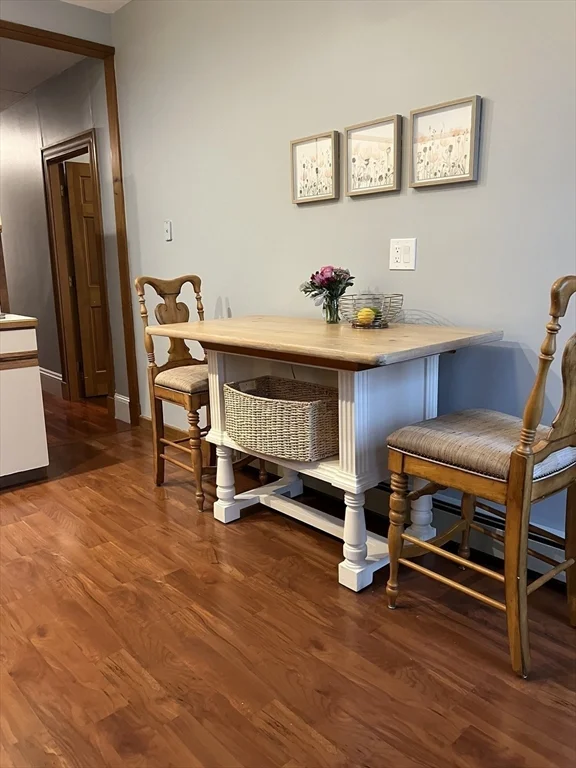 2 bed, 1 bath apartment for rent at 711 East Fifth St Unit 3, South Boston — photo 4 of 10