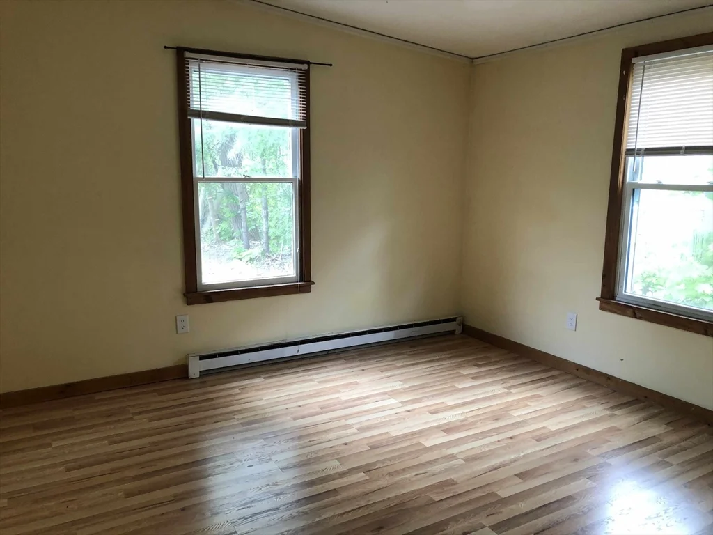 2 bed, 1 bath apartment for rent at 711 Main St Unit 1, Amherst — photo 2 of 8