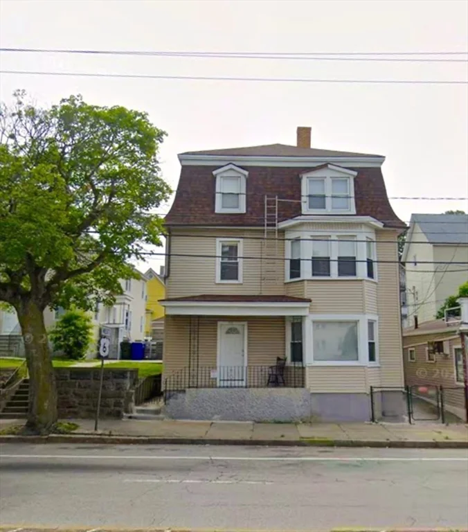 2 bed, 1 bath apartment for rent at 712 Eastern Ave Unit 2, Fall River — photo 13 of 15