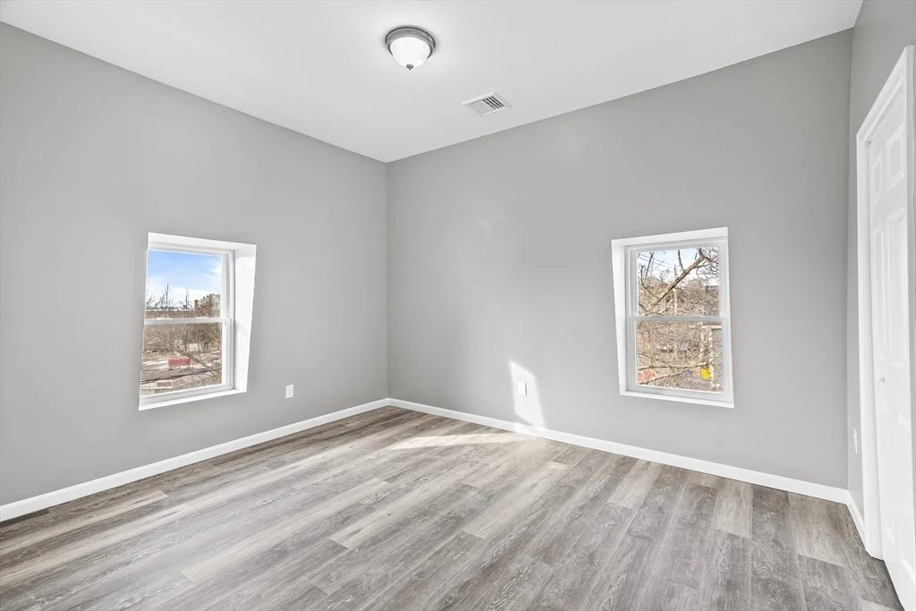 2 bed, 1 bath apartment for rent at 712 Eastern Ave Unit 3, Fall River — photo 7 of 13