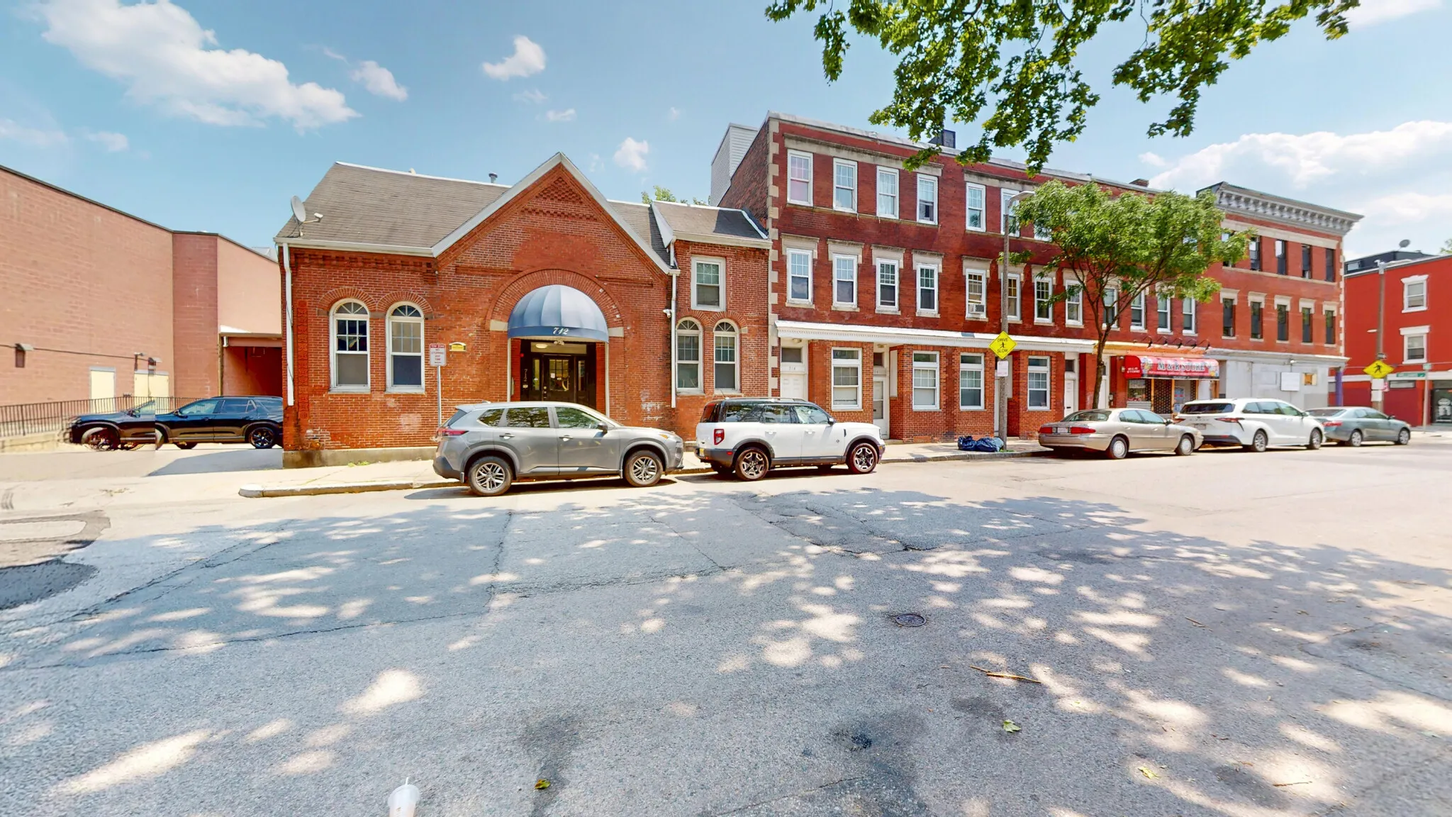 3 bed, 1 bath apartment for rent at 712 Shawmut Ave Unit 1 (1R), Roxbury