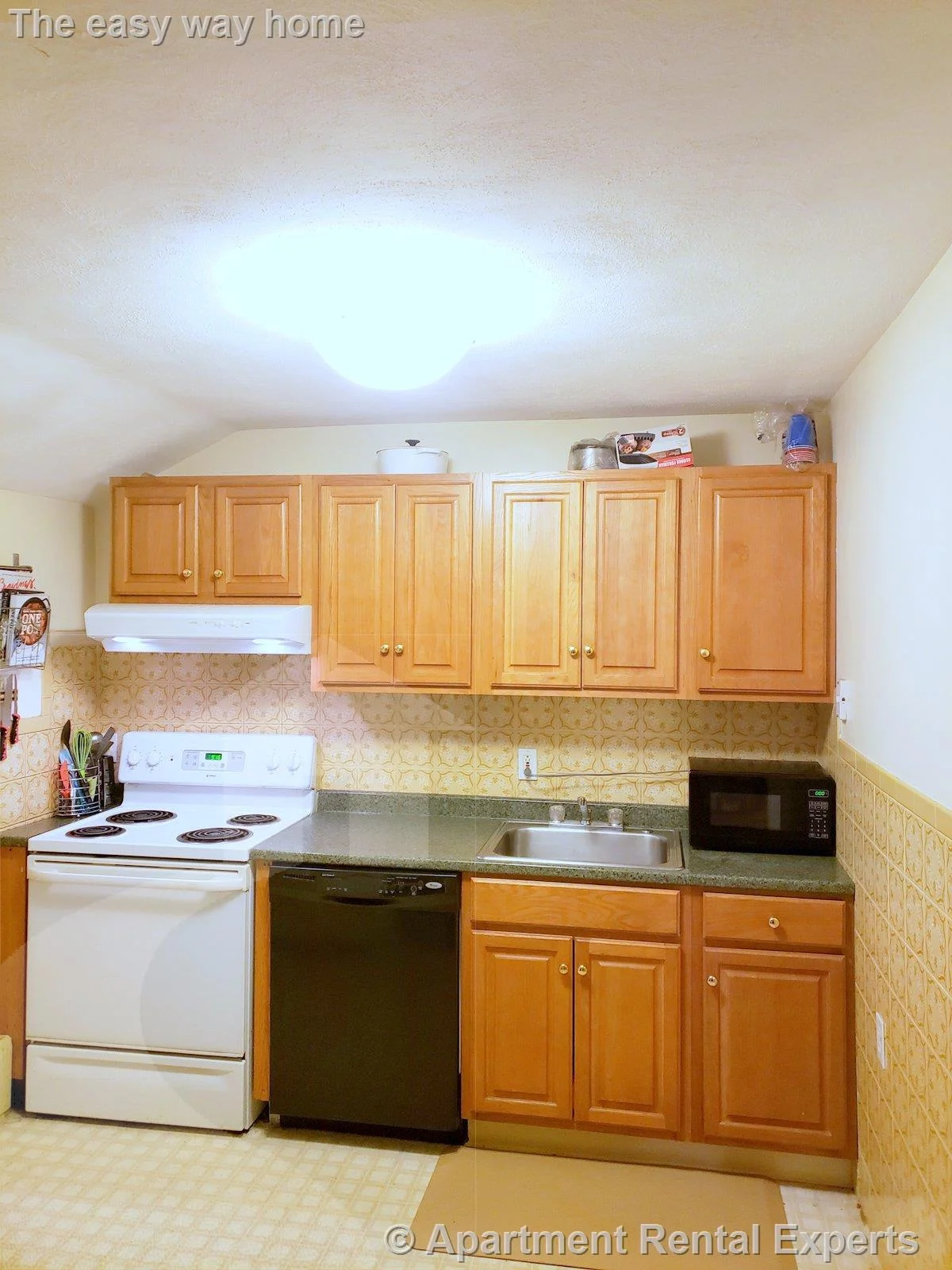 2 bed, 1 bath apartment for rent at 714 Broadway Unit 4, Ball Square — photo 6 of 9
