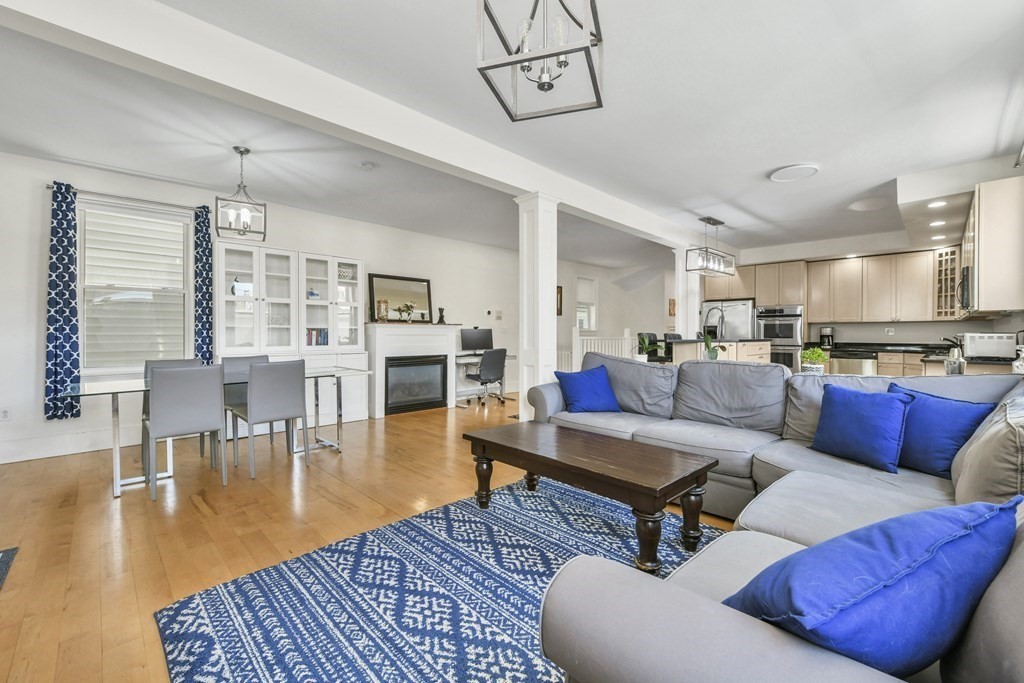 3 bed, 2 bath apartment for rent at 714 East 4th St Unit 1, South Boston — photo 7 of 26