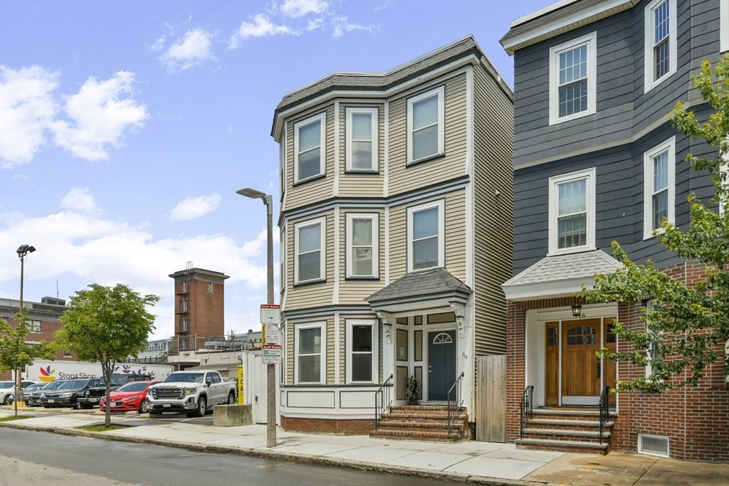3 bed, 2 bath apartment for rent at 714 East 4th St Unit 1, South Boston — photo 25 of 26
