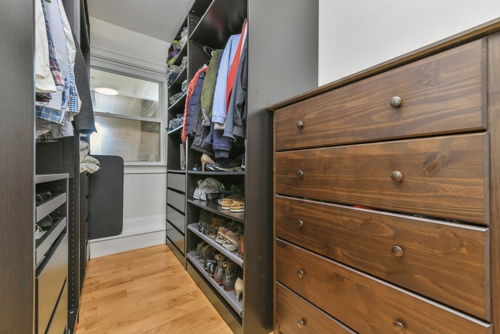 3 bed, 2 bath apartment for rent at 714 East 4th St Unit 1, South Boston — photo 12 of 26