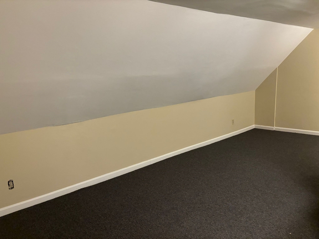 4 bed, 1 bath apartment for rent at 714 Truman Hwy Unit 714, Hyde Park — photo 12 of 15