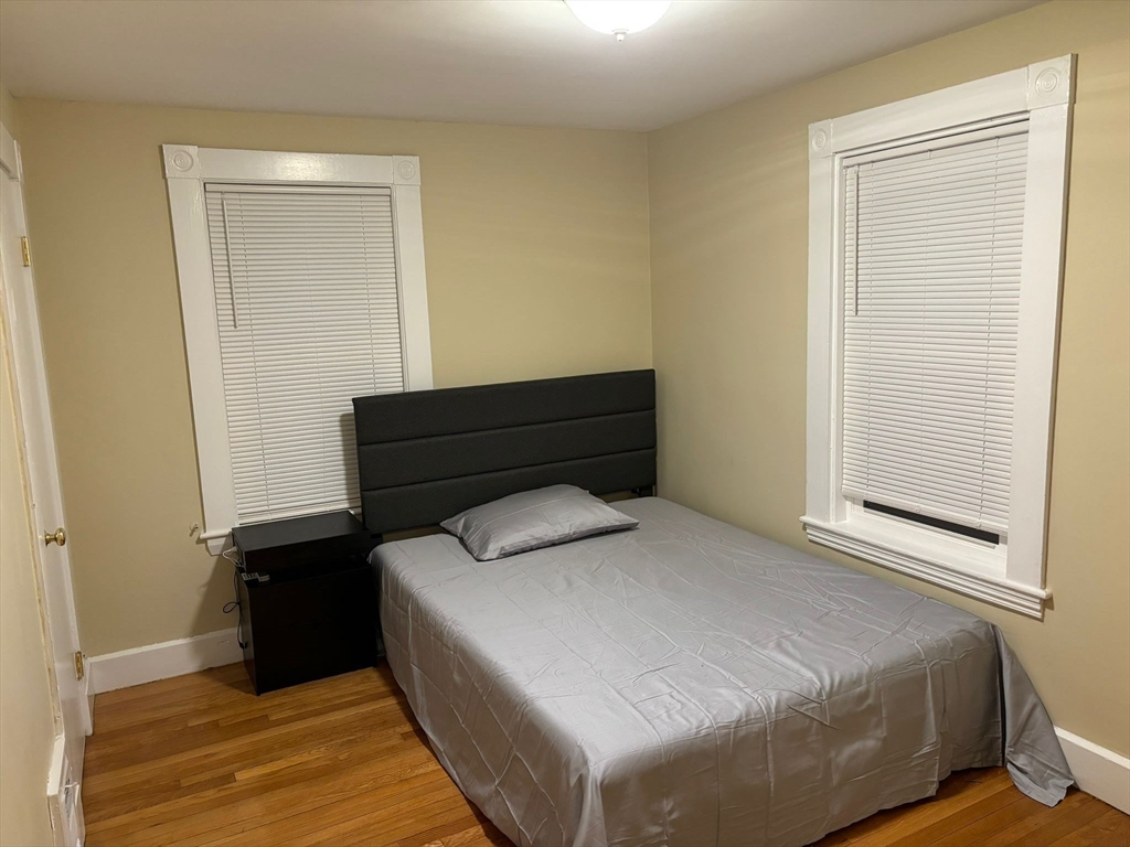 4 bed, 1 bath apartment for rent at 714 Truman Hwy Unit 714, Hyde Park — photo 8 of 15