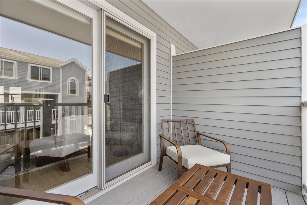 3 bed, 2 bath apartment for rent at 715 E 7th St Unit 5, South Boston — photo 22 of 26