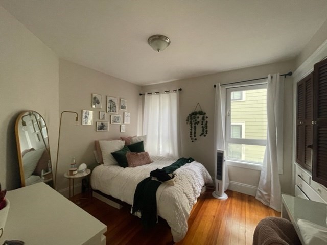 3 bed, 1 bath apartment for rent at 715 East 2nd St Unit 2, South Boston — photo 10 of 17