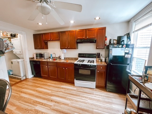 3 bed, 1 bath apartment for rent at 715 East 2nd St Unit 2, South Boston — photo 9 of 17