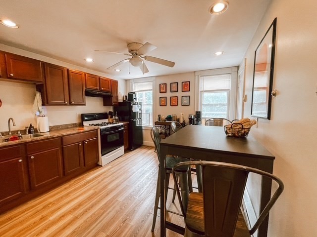3 bed, 1 bath apartment for rent at 715 East 2nd St Unit 2, South Boston — photo 7 of 17
