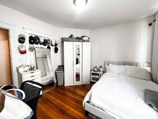 3 bed, 1 bath apartment for rent at 715 East 2nd St Unit 2, South Boston — photo 12 of 17