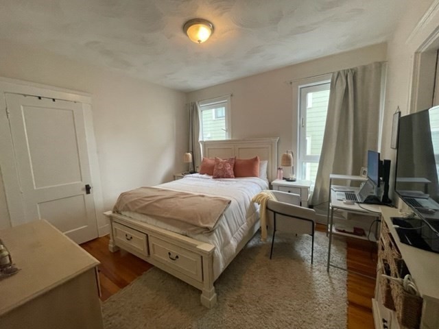3 bed, 1 bath apartment for rent at 715 East 2nd St Unit 2, South Boston — photo 11 of 17