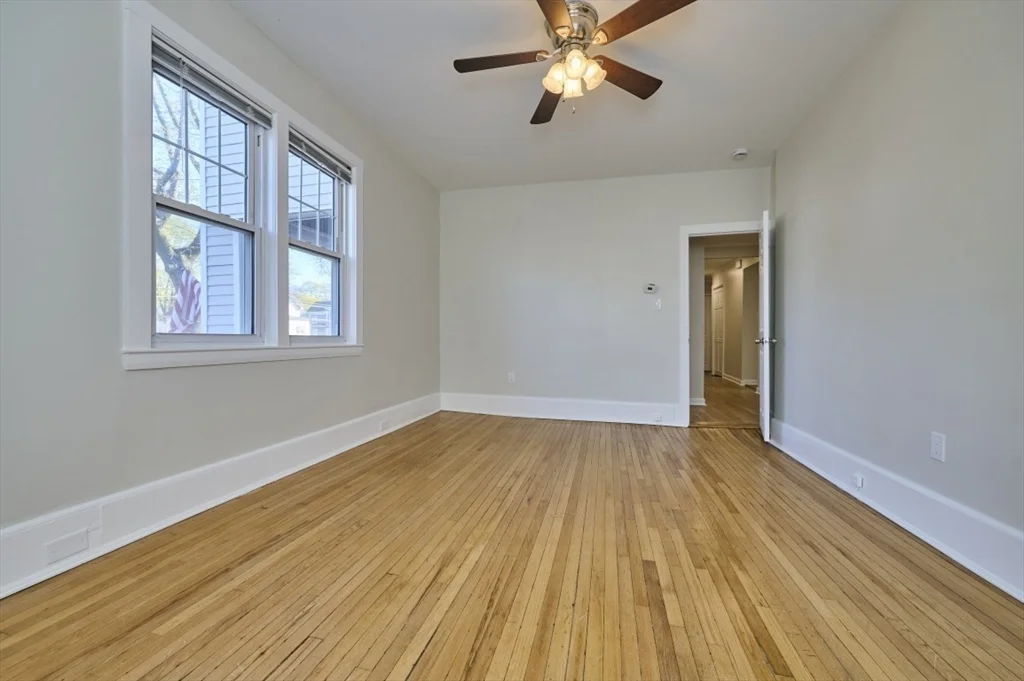 2 bed, 1 bath apartment for rent at 715 Truman Pkwa Unit 1, Hyde Park — photo 10 of 29