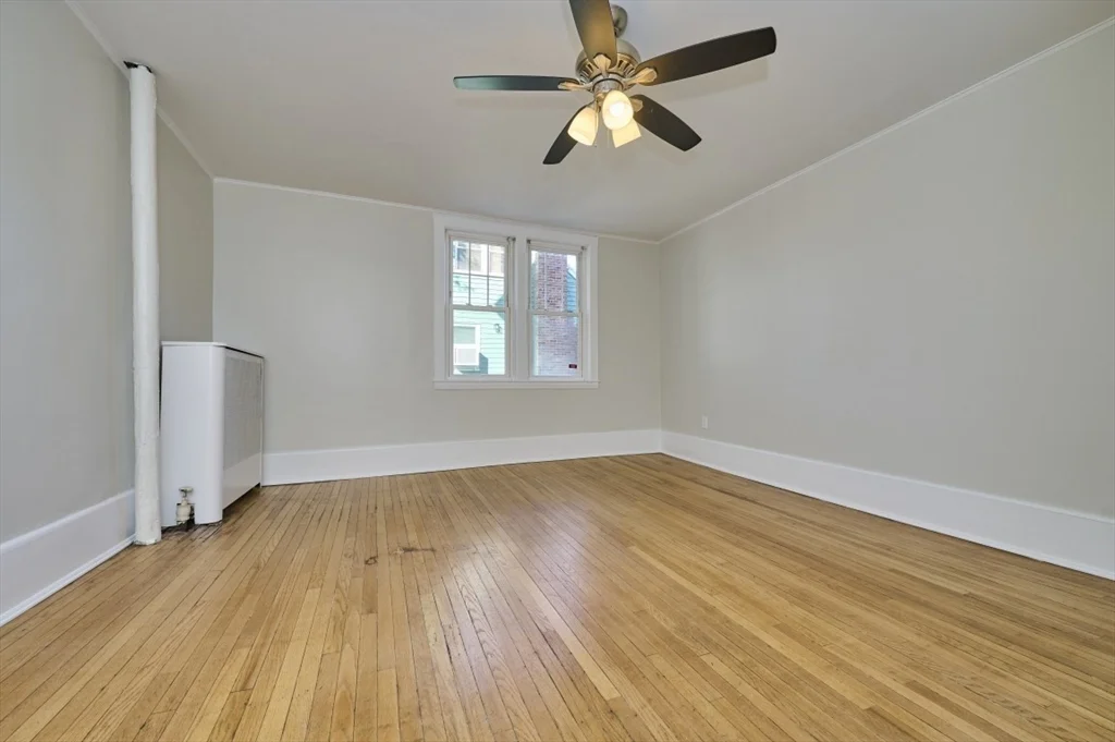 2 bed, 1 bath apartment for rent at 715 Truman Pkwa Unit 1, Hyde Park — photo 8 of 29