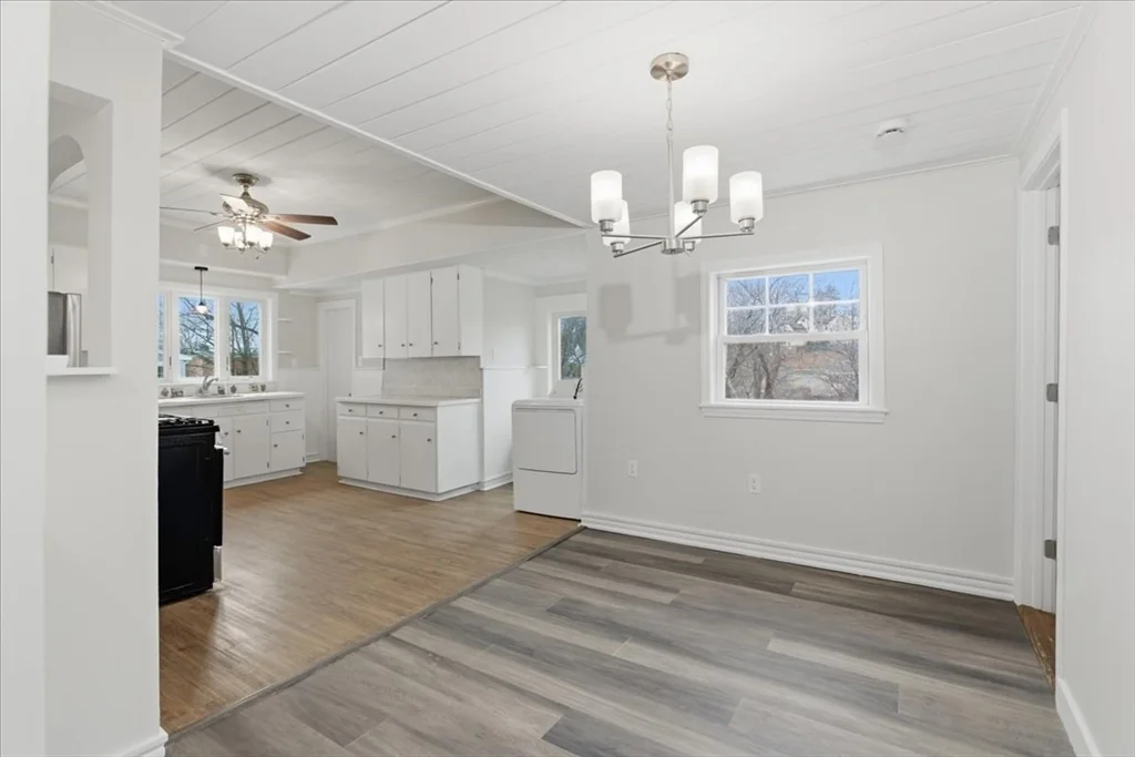 2 bed, 1 bath apartment for rent at 715 Truman Pkwa Unit 2, Hyde Park — photo 14 of 41
