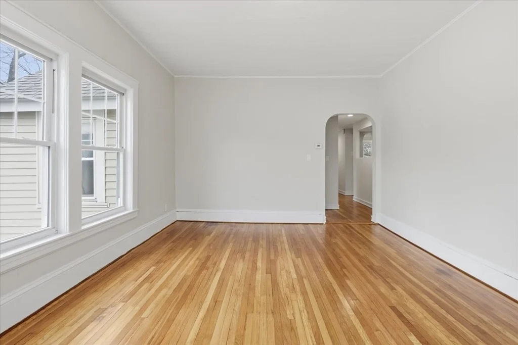 2 bed, 1 bath apartment for rent at 715 Truman Pkwa Unit 2, Hyde Park — photo 8 of 41