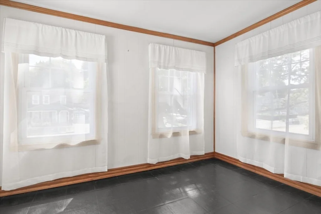 2 bed, 1 bath apartment for rent at 715 Truman Pkwa Unit 2, Hyde Park — photo 31 of 41