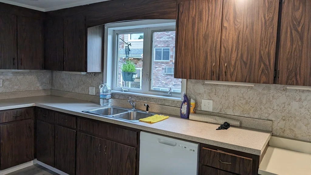 2 bed, 1 bath apartment for rent at 716 Main St Unit 1R, South Weymouth — photo 14 of 35