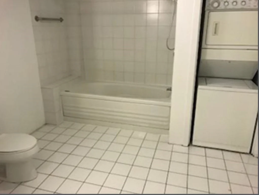 1 bed, 1 bath apartment for rent at 717-719 Atlantic Ave Unit 2C, Boston Downtown — photo 7 of 17