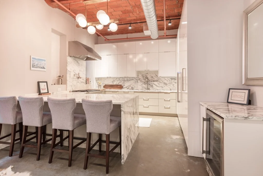 2 bed, 1 bath apartment for rent at 717 Atlantic Ave Unit 3C, Leather District — photo 6 of 18
