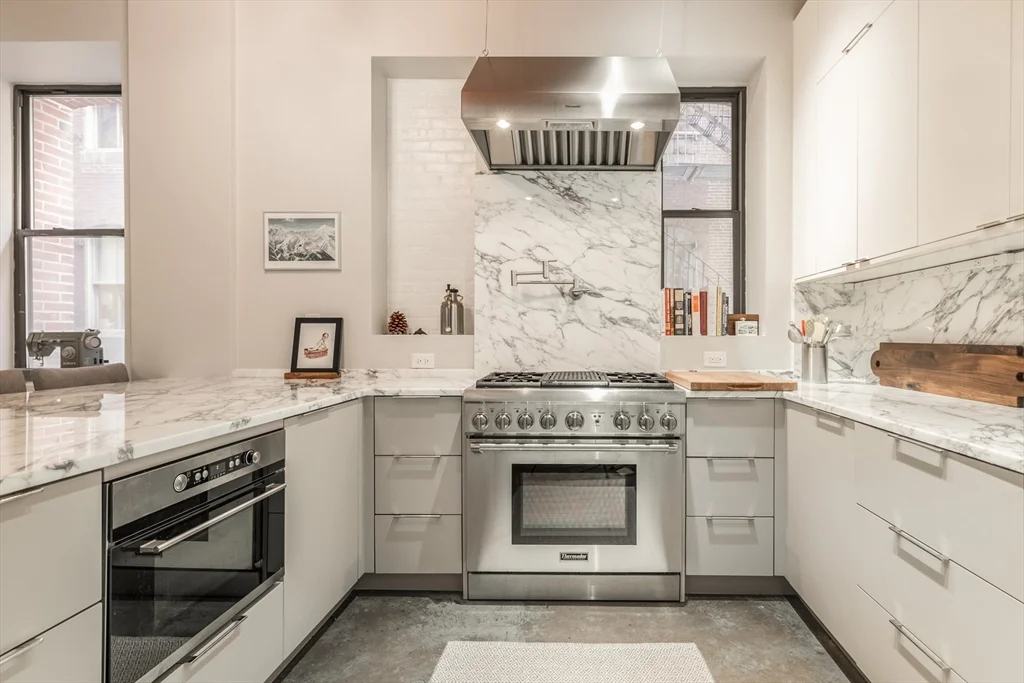 2 bed, 1 bath apartment for rent at 717 Atlantic Ave Unit 3C, Leather District — photo 7 of 18