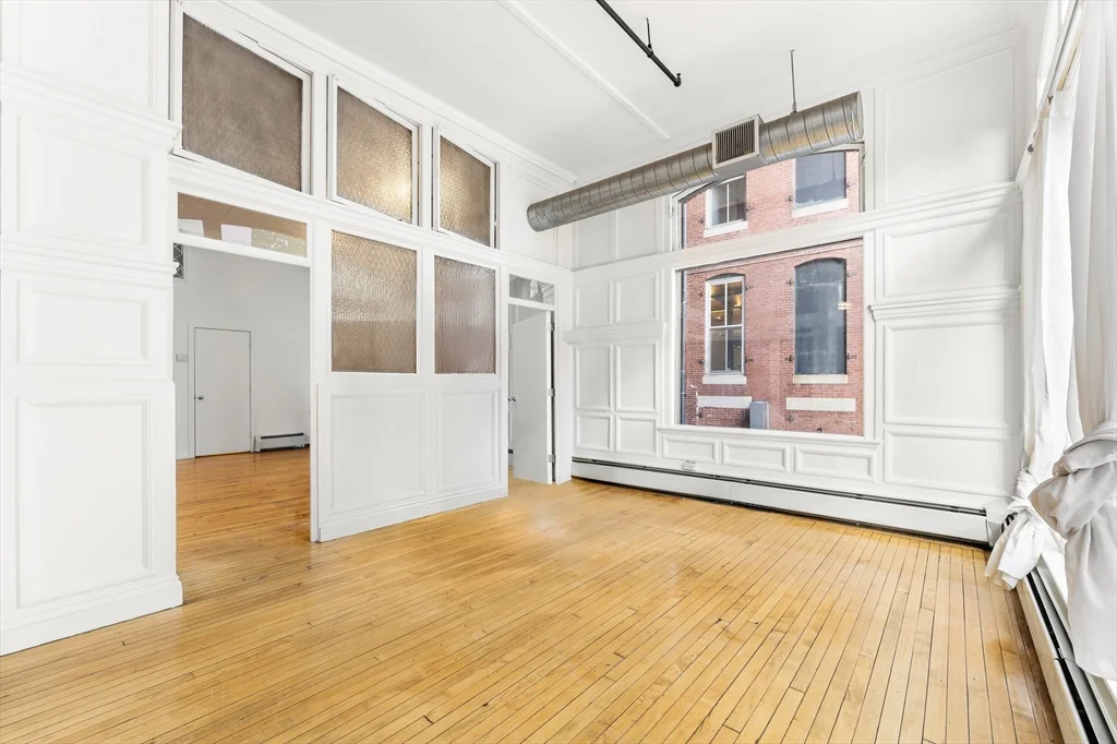 Studio bed, 1 bath apartment for rent at 717 Atlantic Unit 1B, Leather District — photo 3 of 23