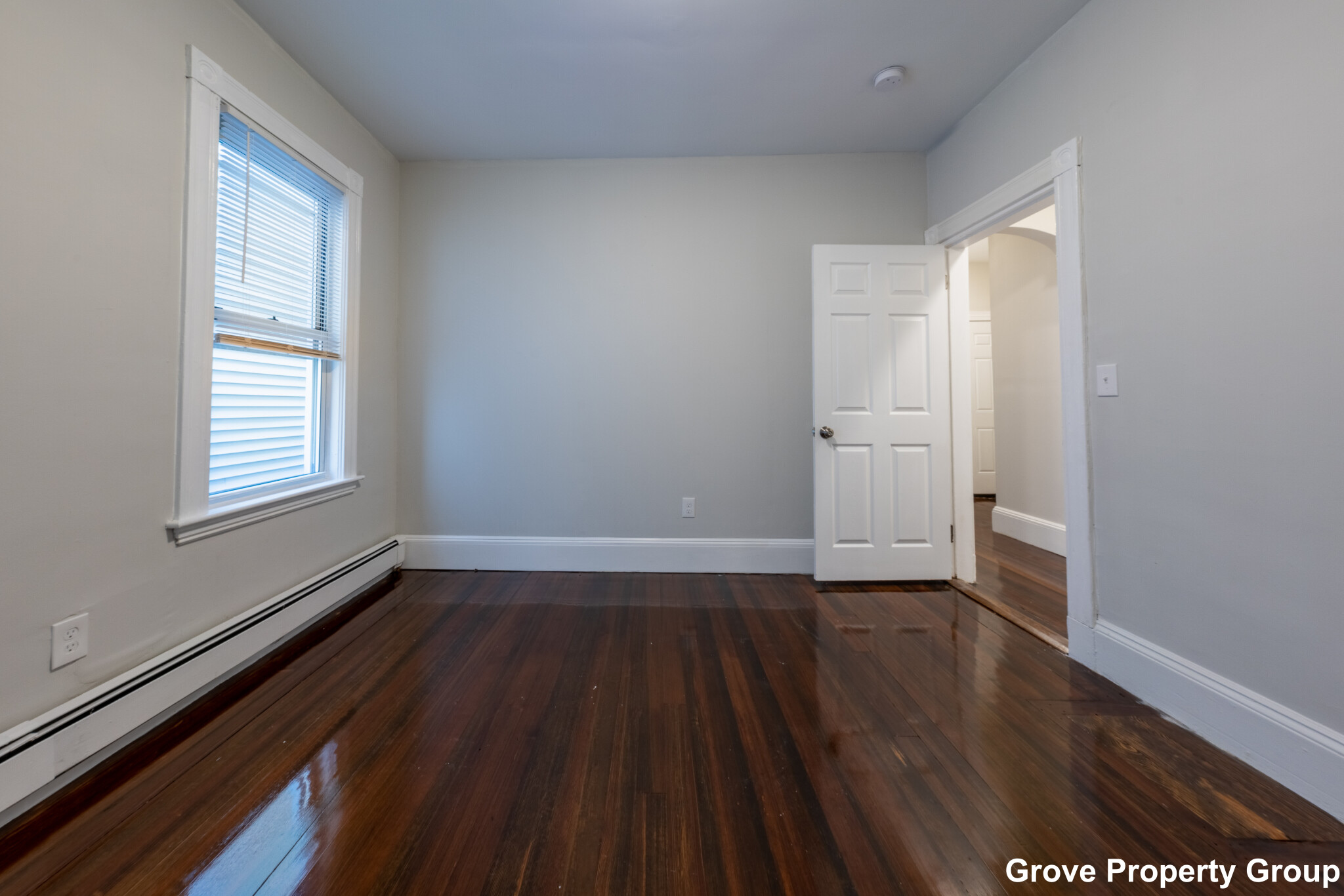 4 bed, 2 bath apartment for rent at 717 East 2nd St Unit 2, South Boston — photo 6 of 17
