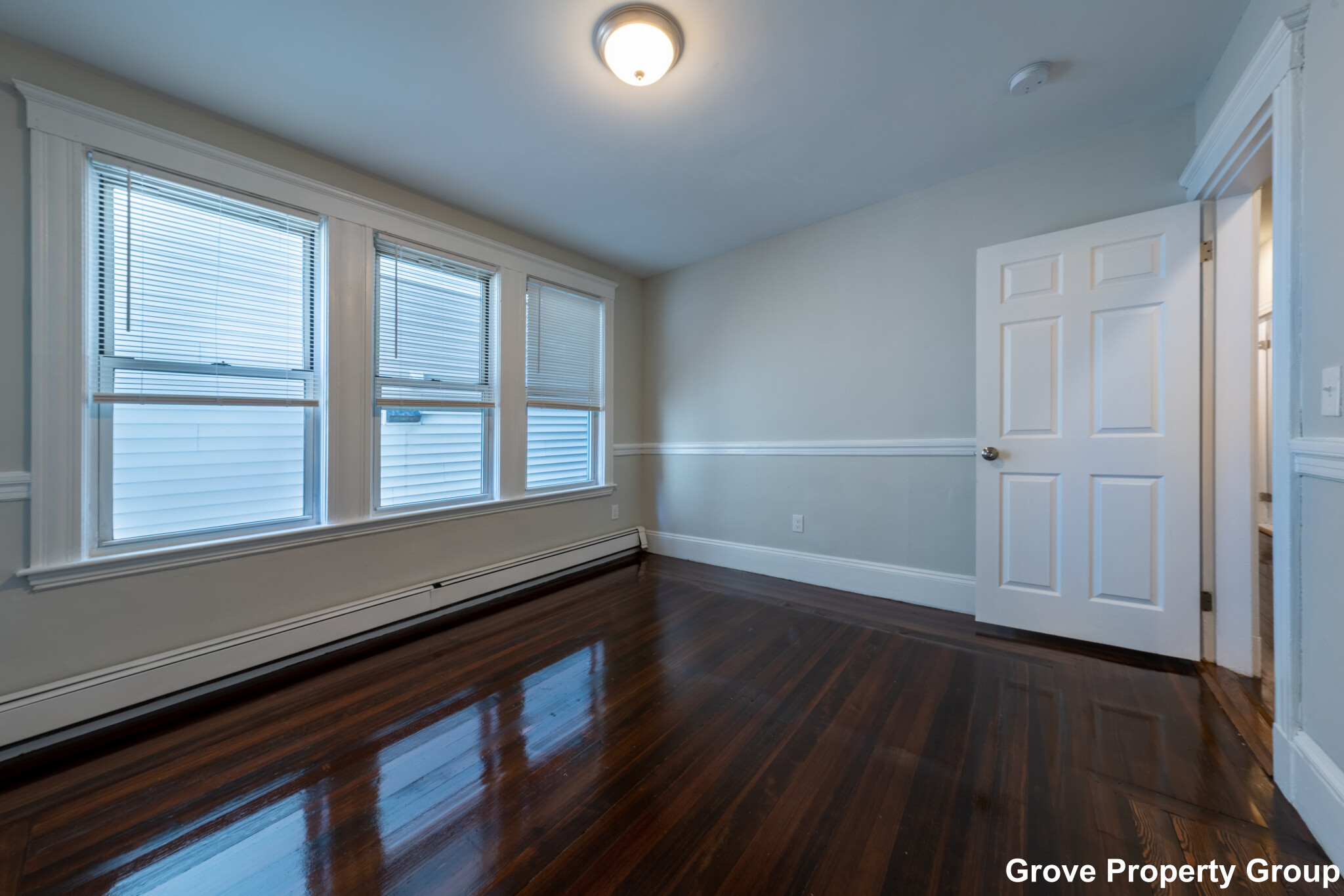 4 bed, 2 bath apartment for rent at 717 East 2nd St Unit 2, South Boston — photo 14 of 17