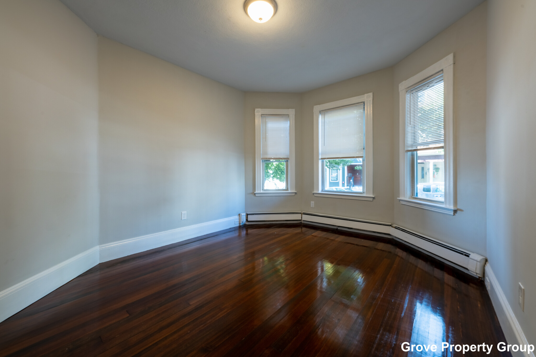 4 bed, 2 bath apartment for rent at 717 East 2nd St Unit 3, South Boston