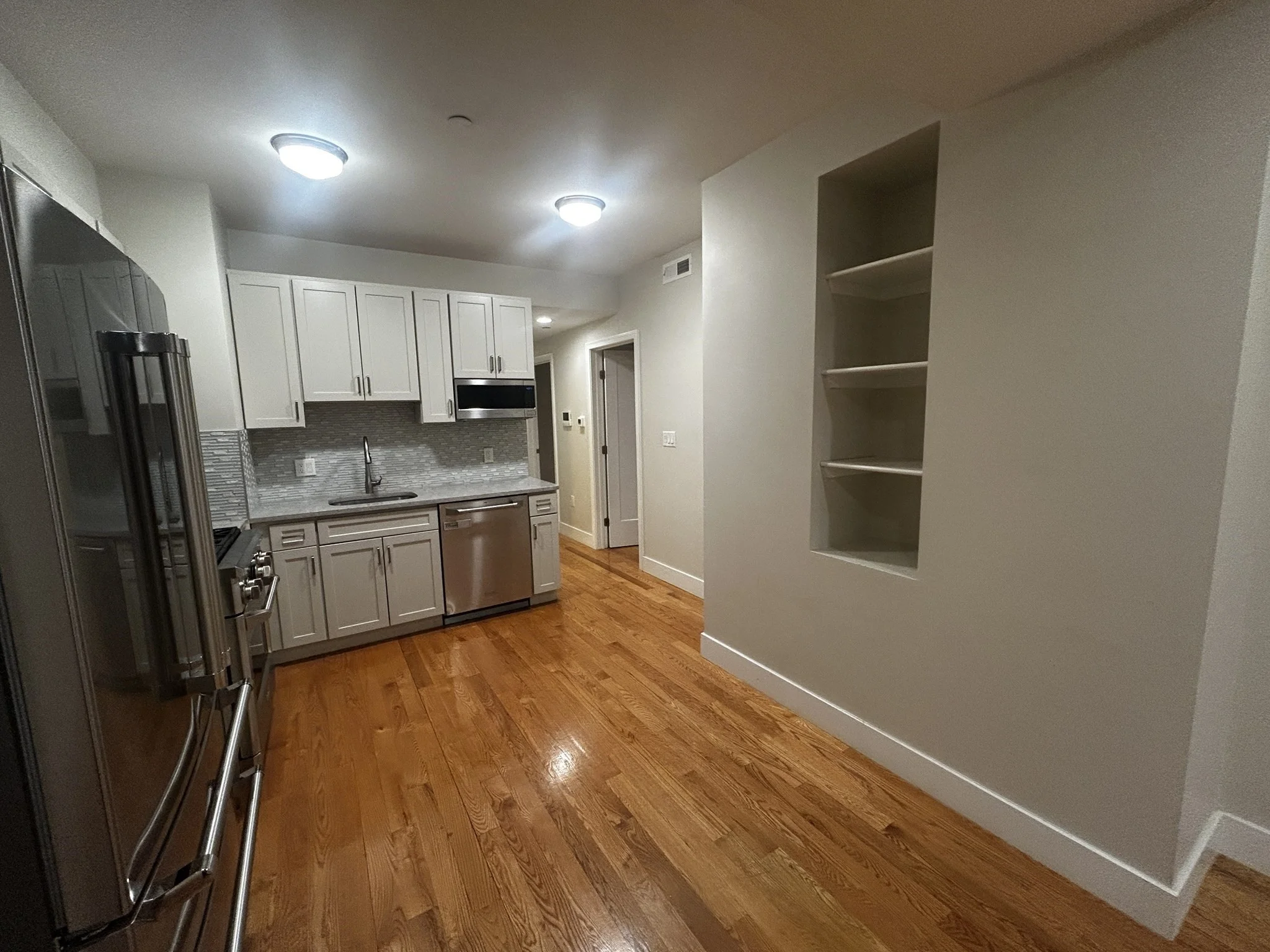 3 bed, 2 bath apartment for rent at 719 Boylston St Unit 202, Back Bay — photo 2 of 8
