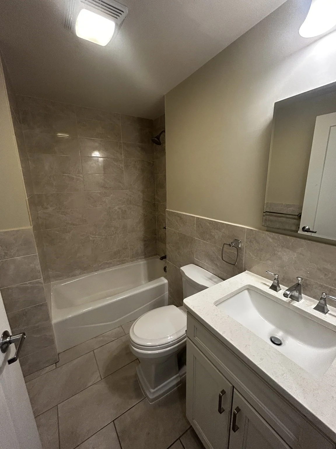 3 bed, 2 bath apartment for rent at 719 Boylston St Unit 202, Back Bay — photo 8 of 8