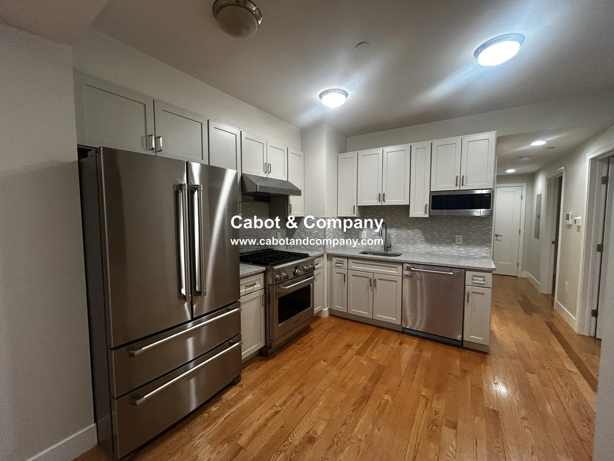 3 bed, 2 bath apartment for rent at 719 Boylston St Unit 22, Back Bay — photo 3 of 10