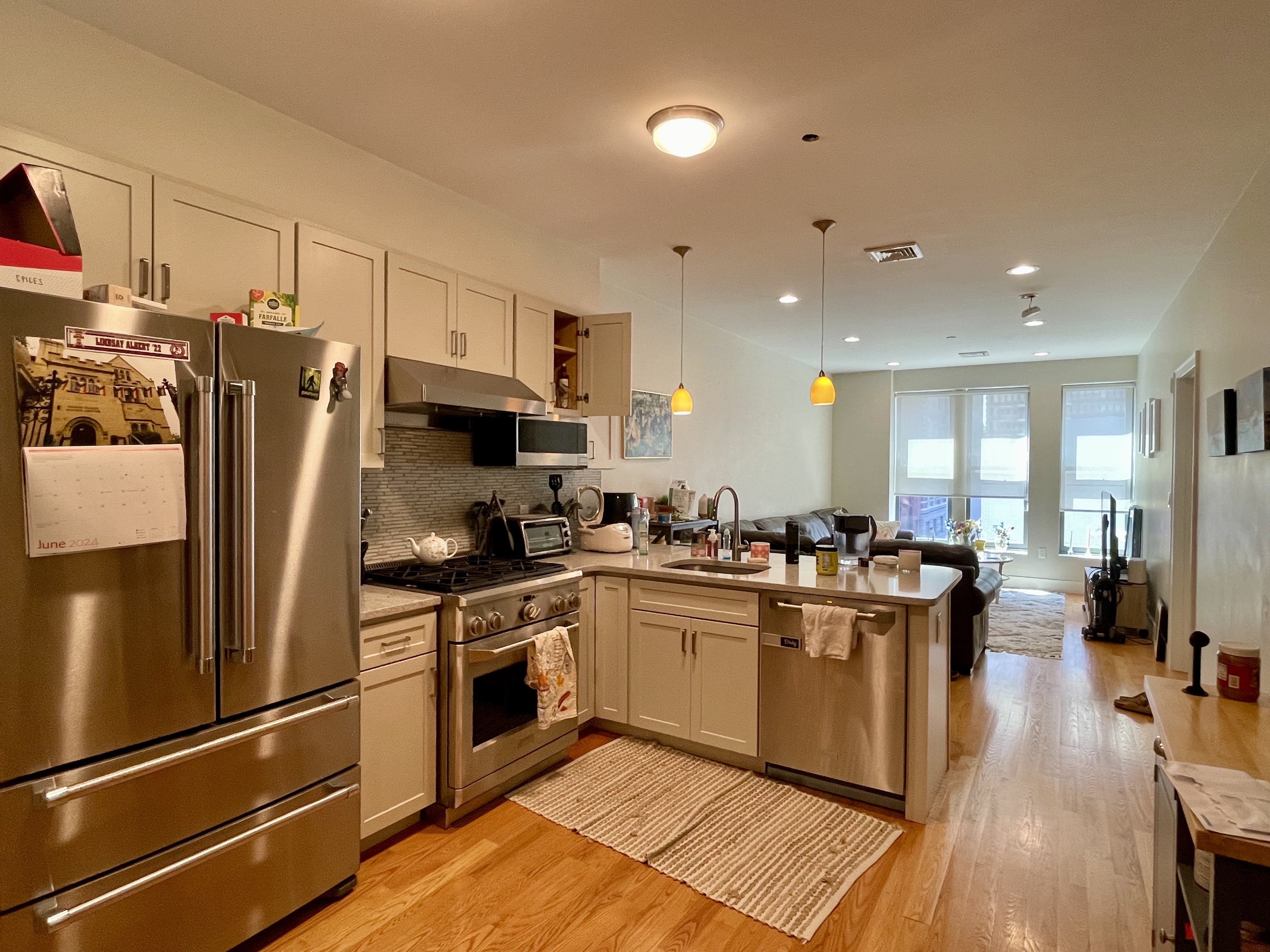 3 bed, 2 bath apartment for rent at 719 Boylston St Unit 401, Back Bay
