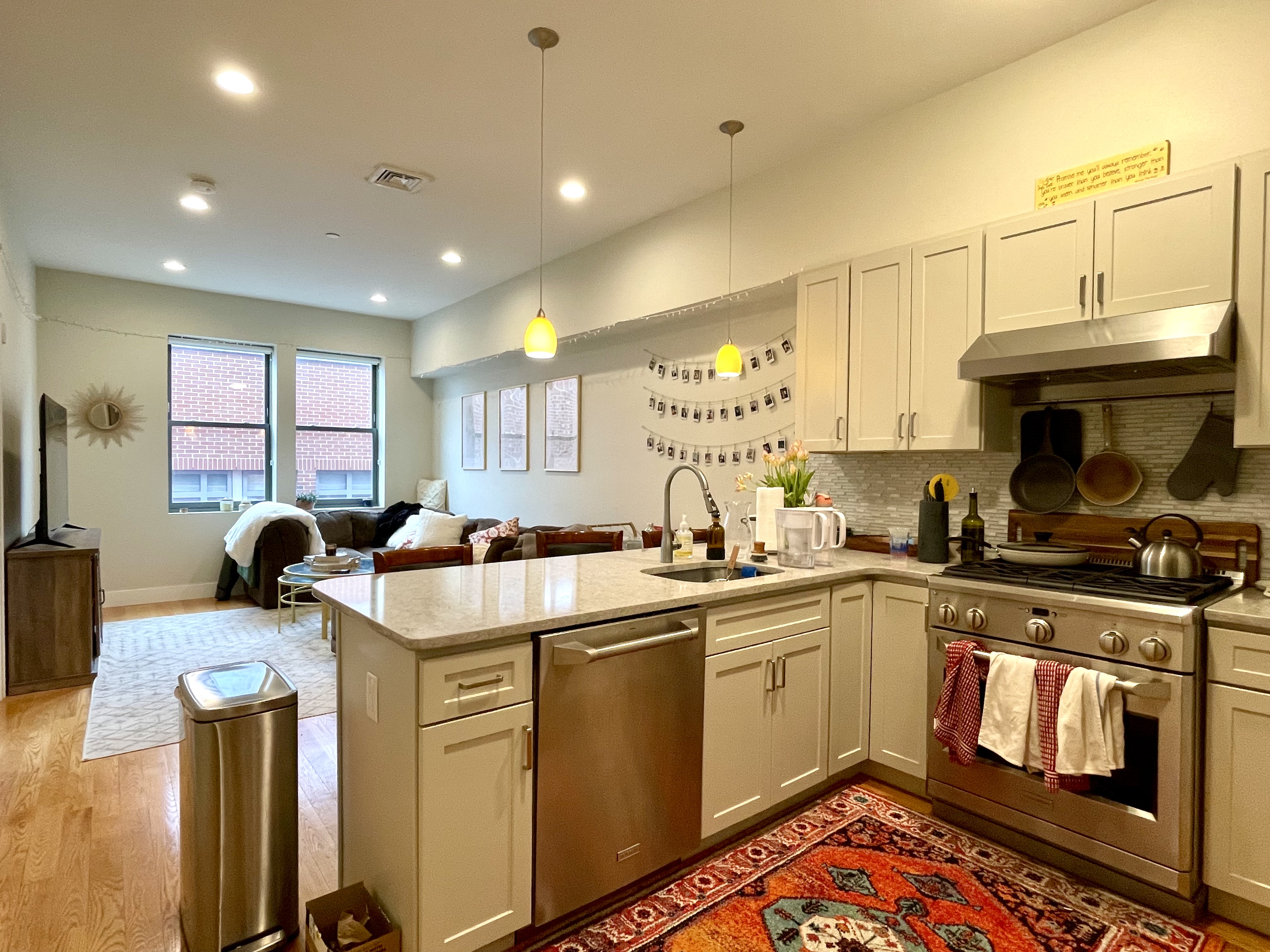 3 bed, 2 bath apartment for rent at 719 Boylston St Unit 52, Back Bay