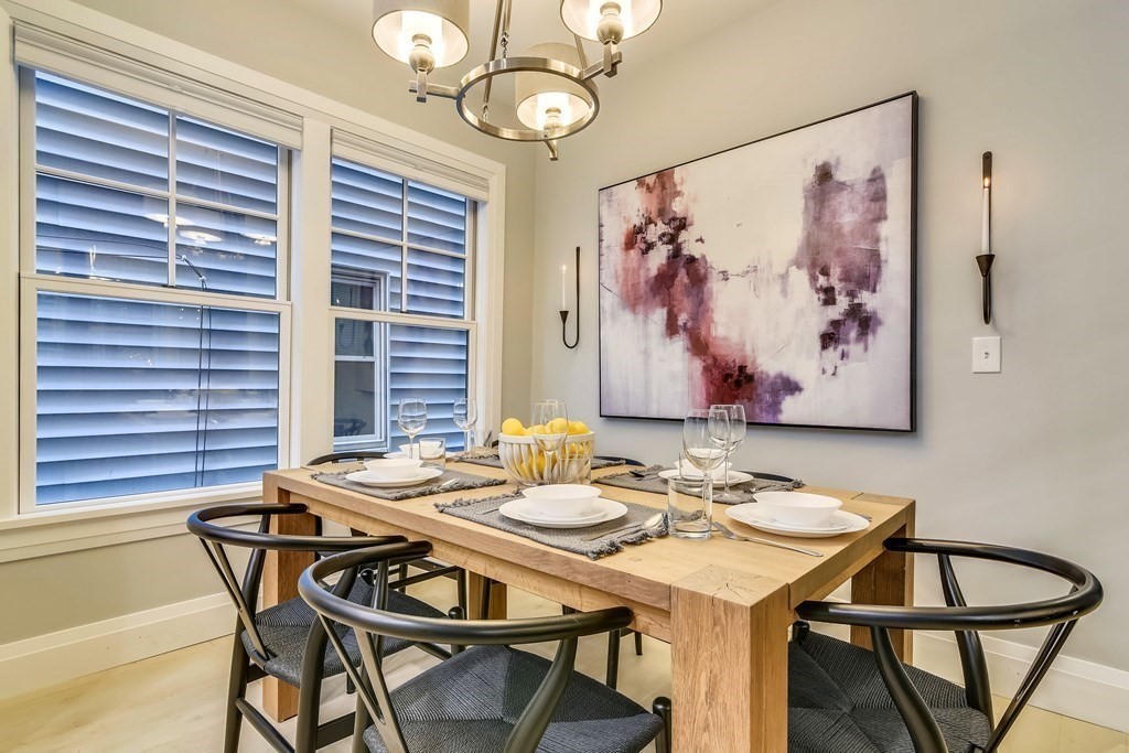 4 bed, 2 bath apartment for rent at 719 E 2nd St Unit 1, South Boston — photo 12 of 30